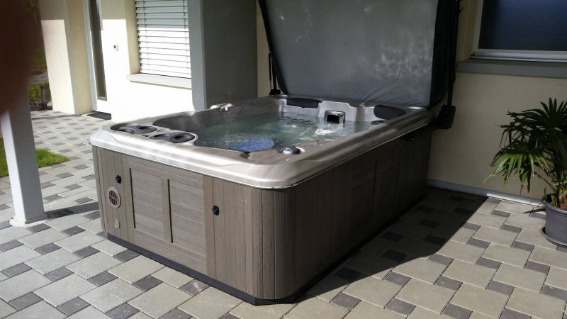 Hot Tub against the house