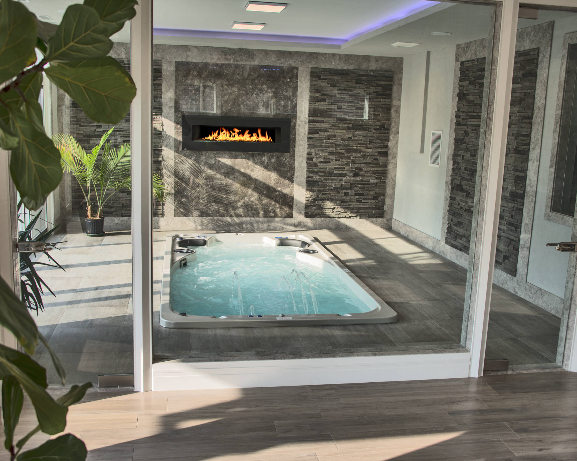 14 ft swimspa in solarium